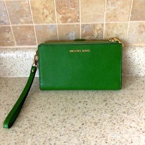 Michael Kors Wristlet/Wallet